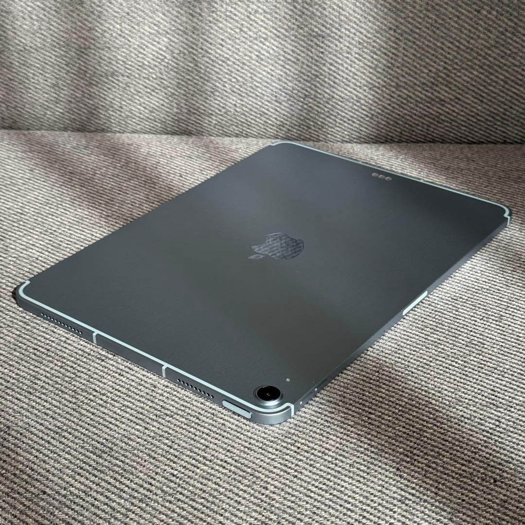 10月購入iPad Air M3 11インチ ブルー セルラーモデル