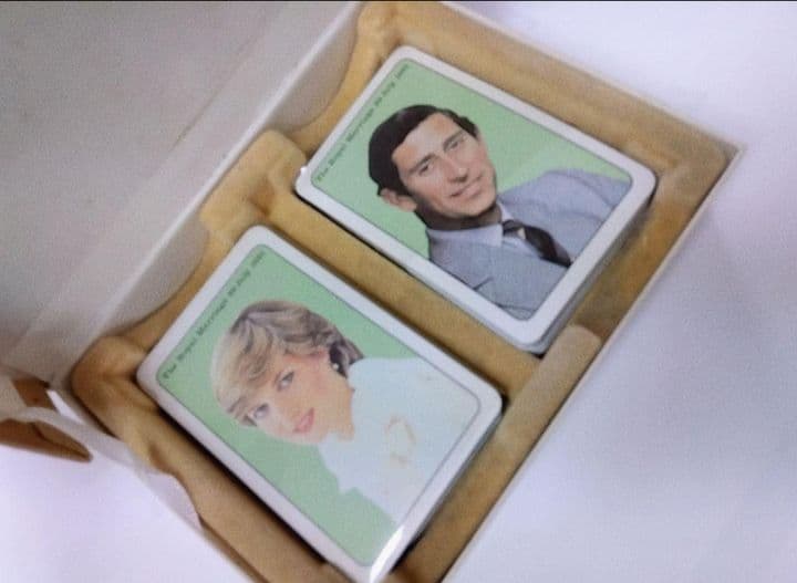 ダイアナ　チャールズ　成婚記念トランプ　VINTAGE