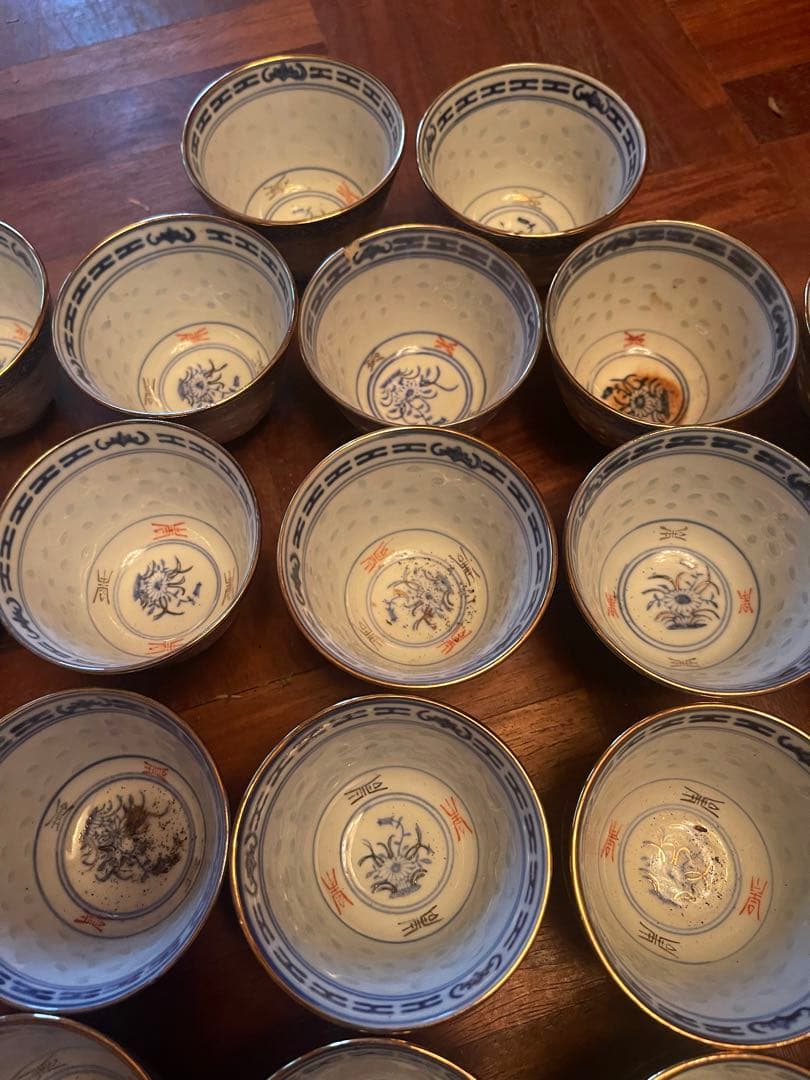 中国美術景徳鎮染付金彩　湯呑み　蛍焼　細密細工　古美術品　44客セット