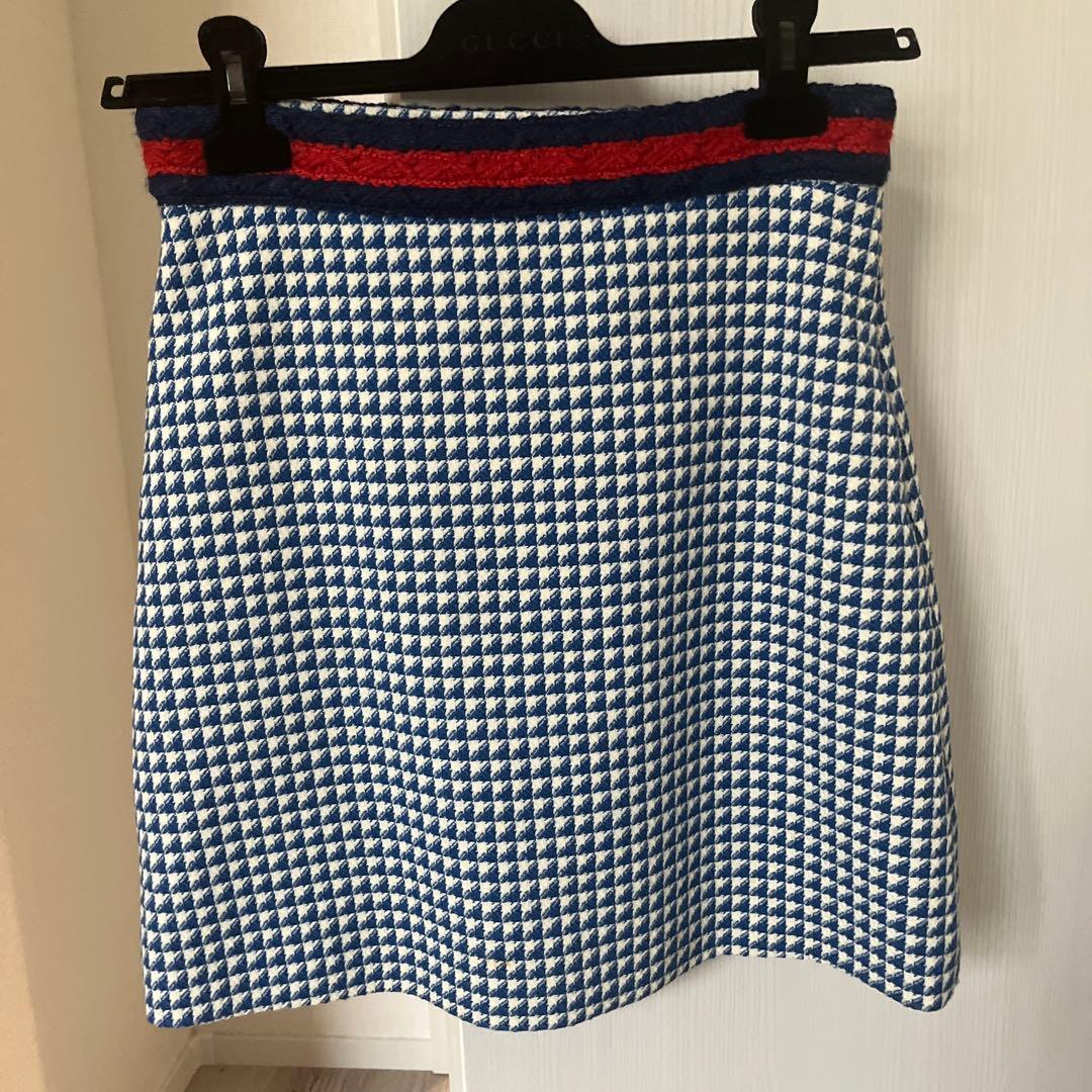 GUCCI 青と白のチェック柄スカート