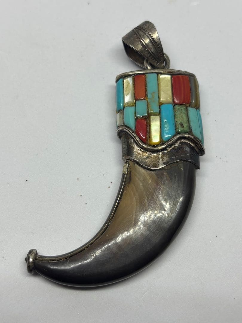 インディアンジュエリー Silver 925 熊爪 ターコイズ 系　b