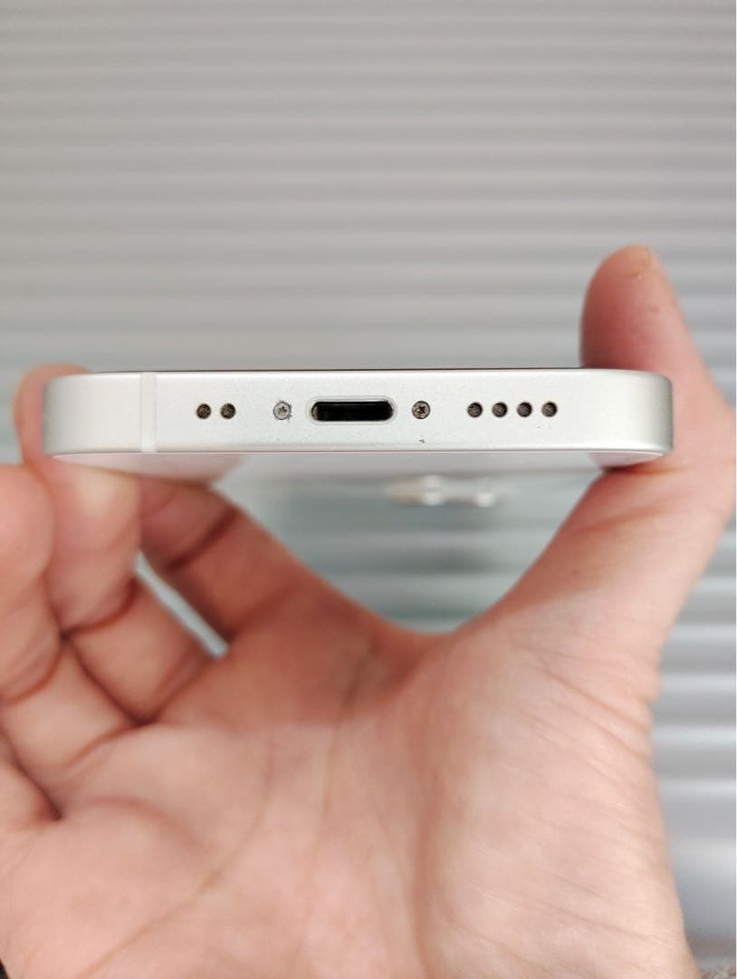 Apple iPhone 13 mini 本体　ホワイト　128G