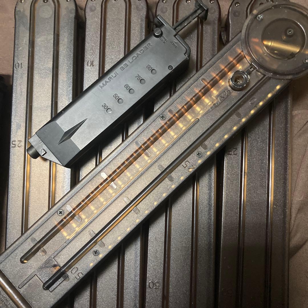 東京マルイ　P90 マガジン・アタ付き　傷あり