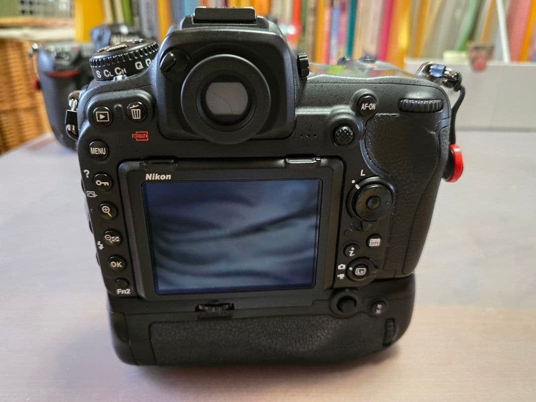 Nikon D500 デジタル一眼レフカメラ MB-D17