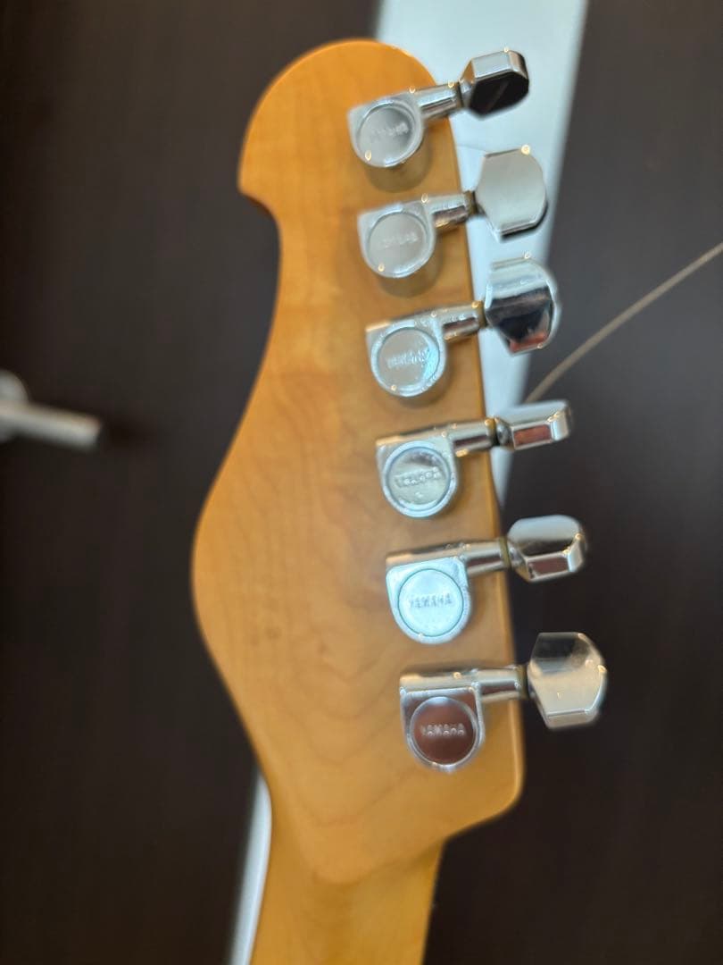 YAMAHA SE203 アイボリー　ストラトタイプ