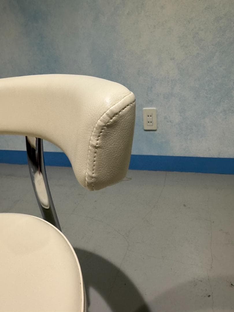 【美品】ラウンドアームチェア　ＤＤ－Ｃ３８０