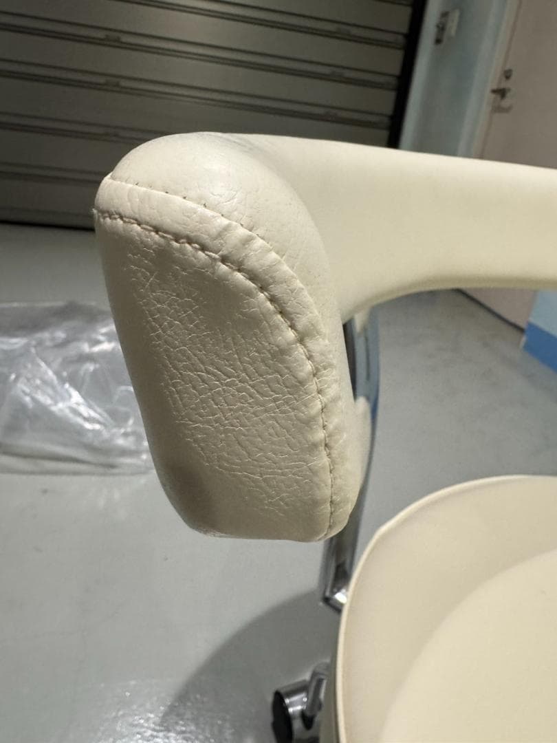 【美品】ラウンドアームチェア　ＤＤ－Ｃ３８０