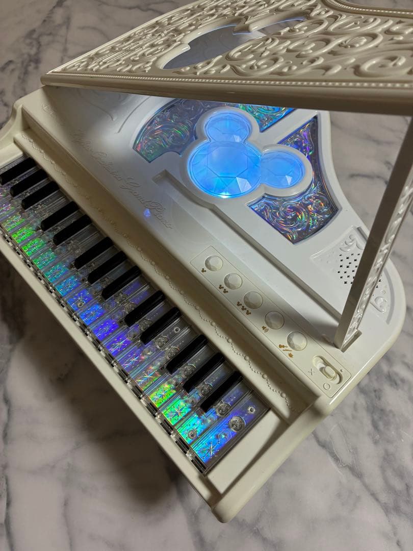 バンダイ　ディズニー　ドリームレッスン ライト&オーケストラグランドピアノ