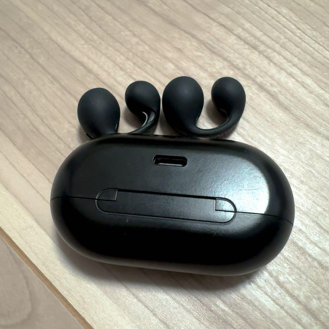 ambie ワイヤレスイヤホン ブラック 充電ケース付き