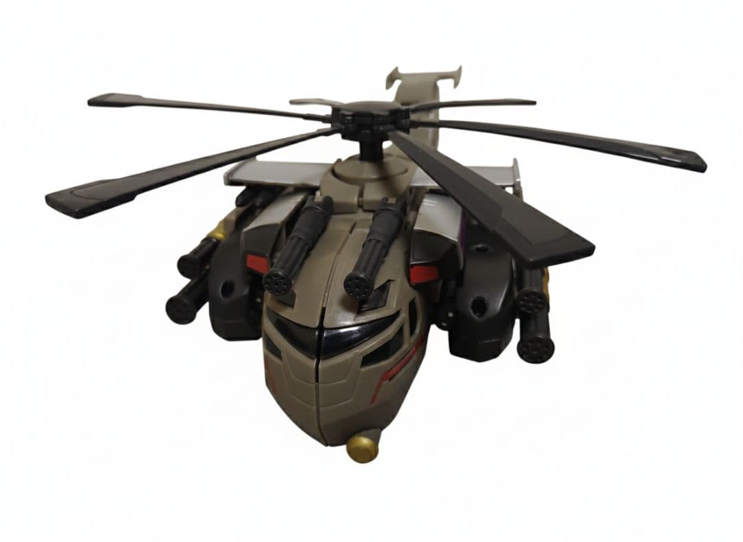 トランスフォーマー アニメイテッド ブラックアウト