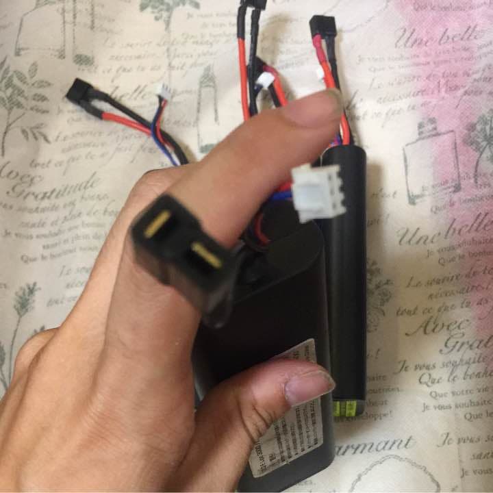 ヨコモラジコン リポバッテリー ジャンク品