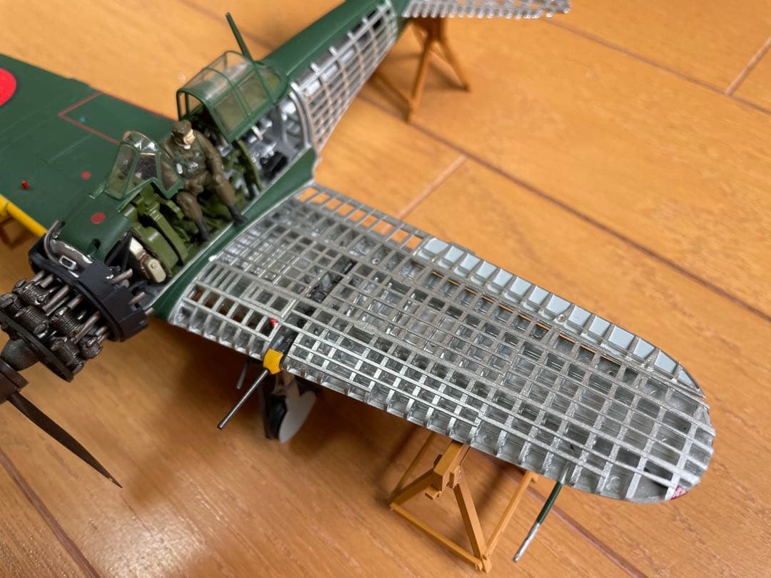ハセガワ1/48 零戦(半スケルトンver) 帝国海軍戦闘機 プラモデル完成品