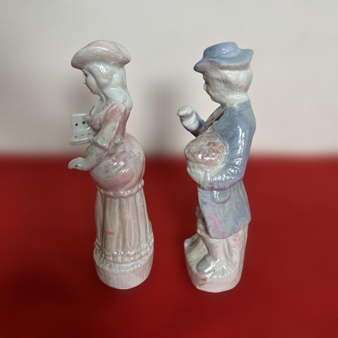自宅保管品　アンティーク　陶磁器の人形ペア　とても可愛らしいお人形です