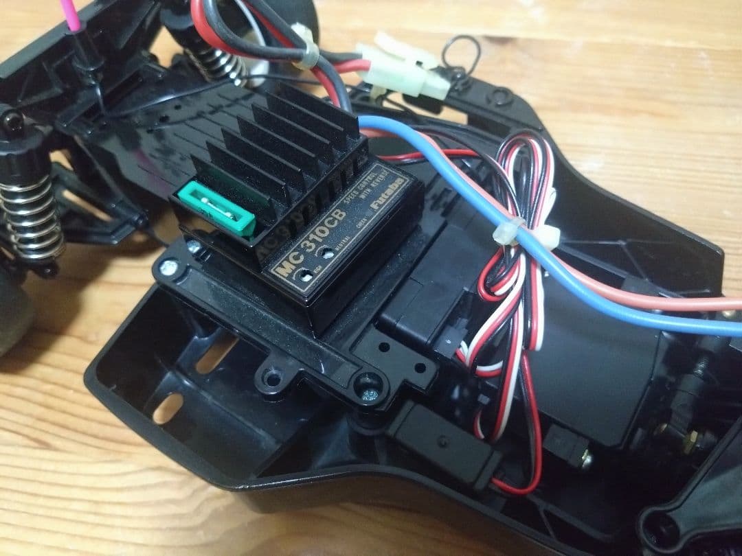 希少!　美品!　タミヤ　FF01　シャーシ　　メカ付　ラジコン