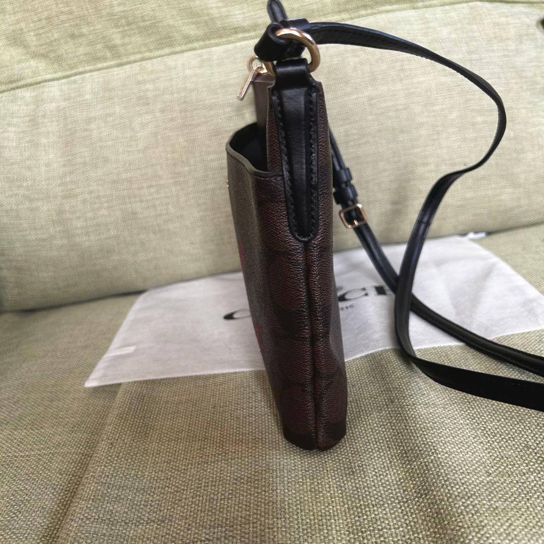 未使用　花柄　COACH コーチ　ショルダーバッグ スマホショルダー　レザー