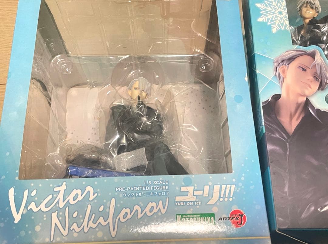 ユーリ!!! on ICE ヴィクトル　フィギュア　タオルなど　グッズまとめ売り