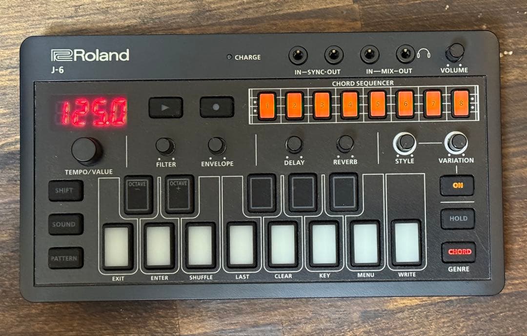Roland J-6 Chord Synthesizer コードシンセサイザー
