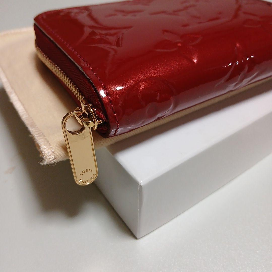 再値下げ【ルイヴィトン】美品 モノグラム ヴェルニ ジッピーパースレッド
