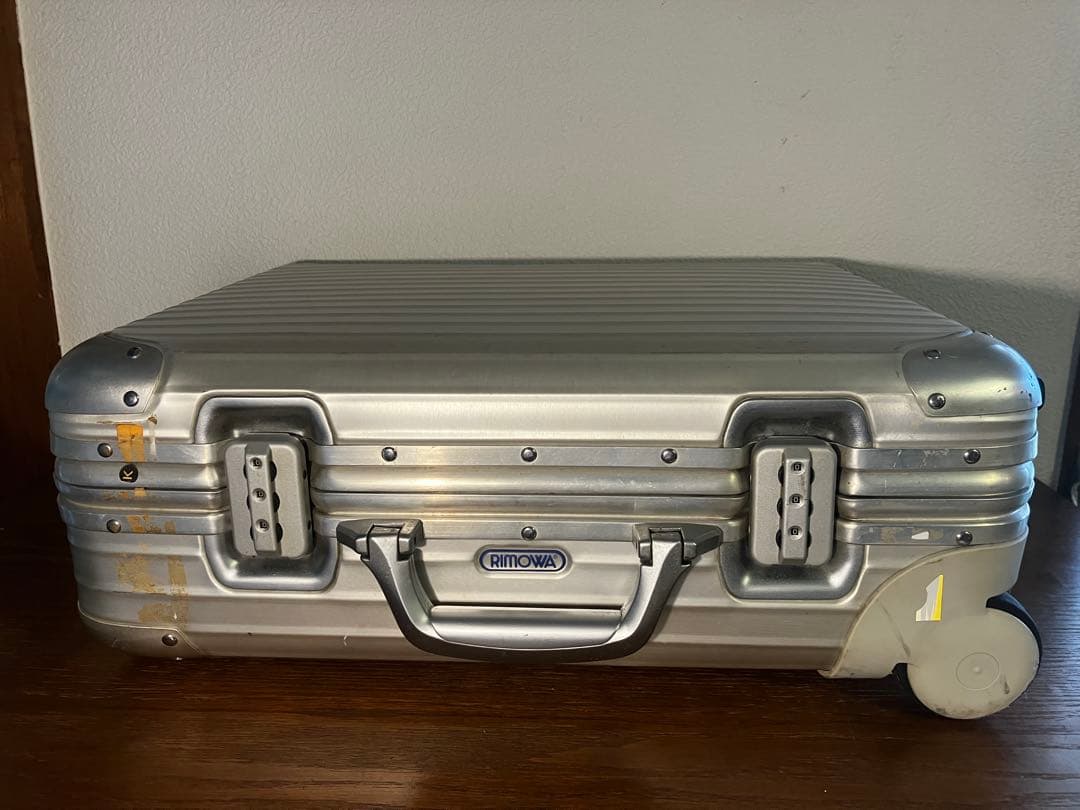 RIMOWA トパーズ 2輪 32L アルミスーツケース