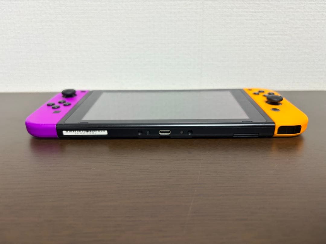M*O様 Nintendo Switch 本体 ネオンパープル/ネオンオレンジ