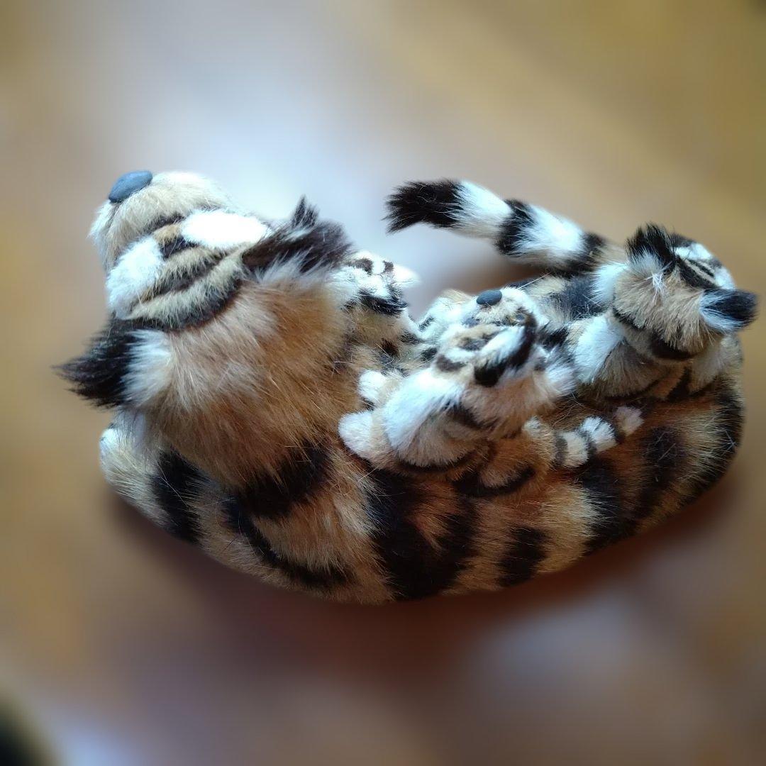 虎の親子の置物Ｂ ビンテージ　ハンドメイド　首振り　リアルファー　一点物