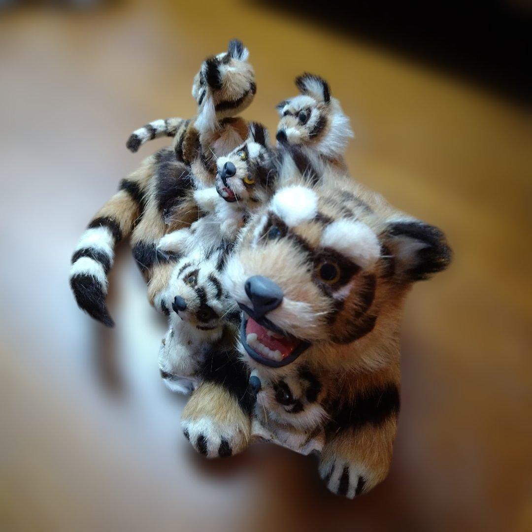 虎の親子の置物Ｂ ビンテージ　ハンドメイド　首振り　リアルファー　一点物