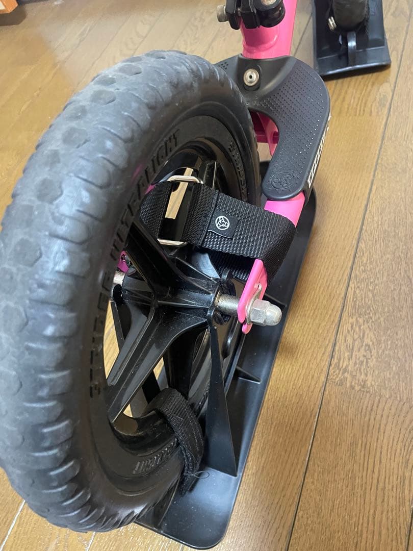 STRIDER SPORT ストライダー　ピンク 12インチ アタッチメント付き