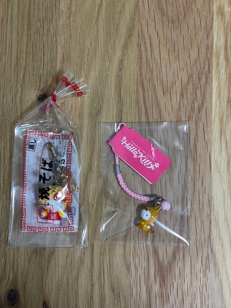 ご当地キティ 根付け ストラップ　まとめ売り14点