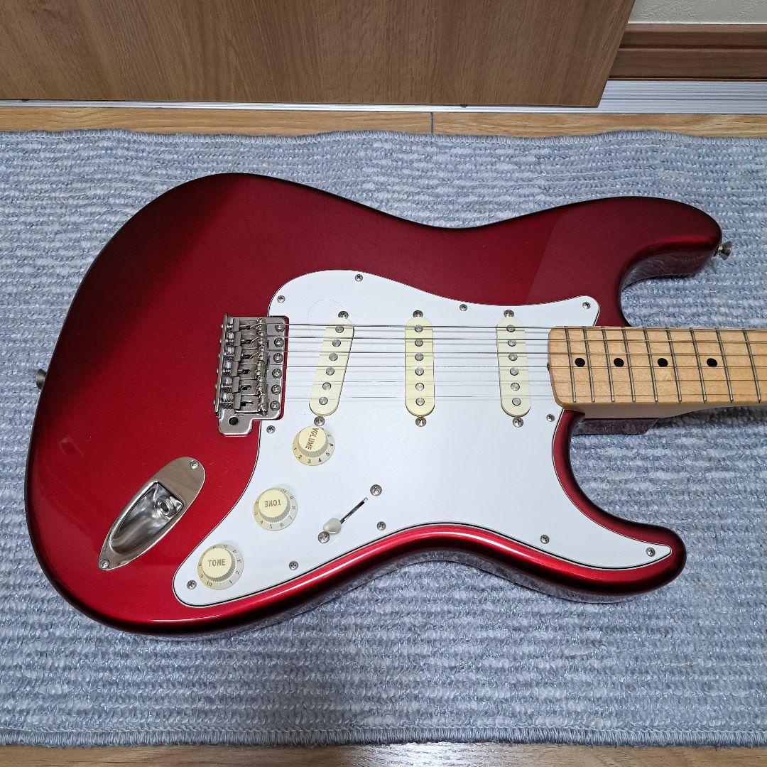 フェンダージャパン　ストラトキャスター　ケース付き　美品