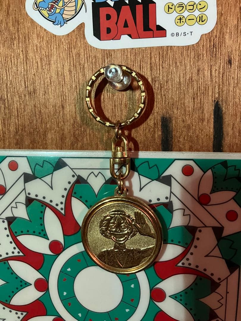 モンキー・D・ルフィー　金のメダル