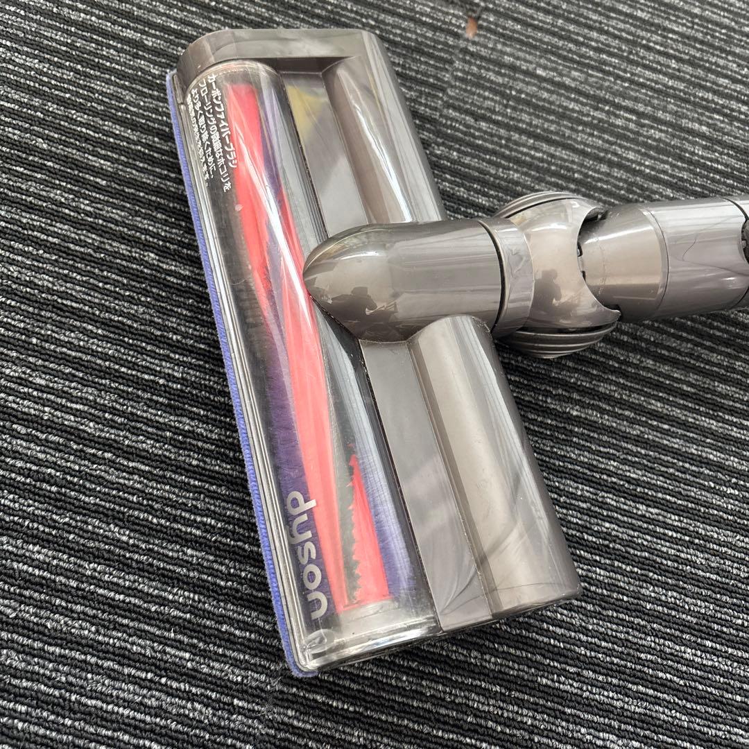dyson V6 スティッククリーナー　ソフトブラシ　フトンツール　ダイソン