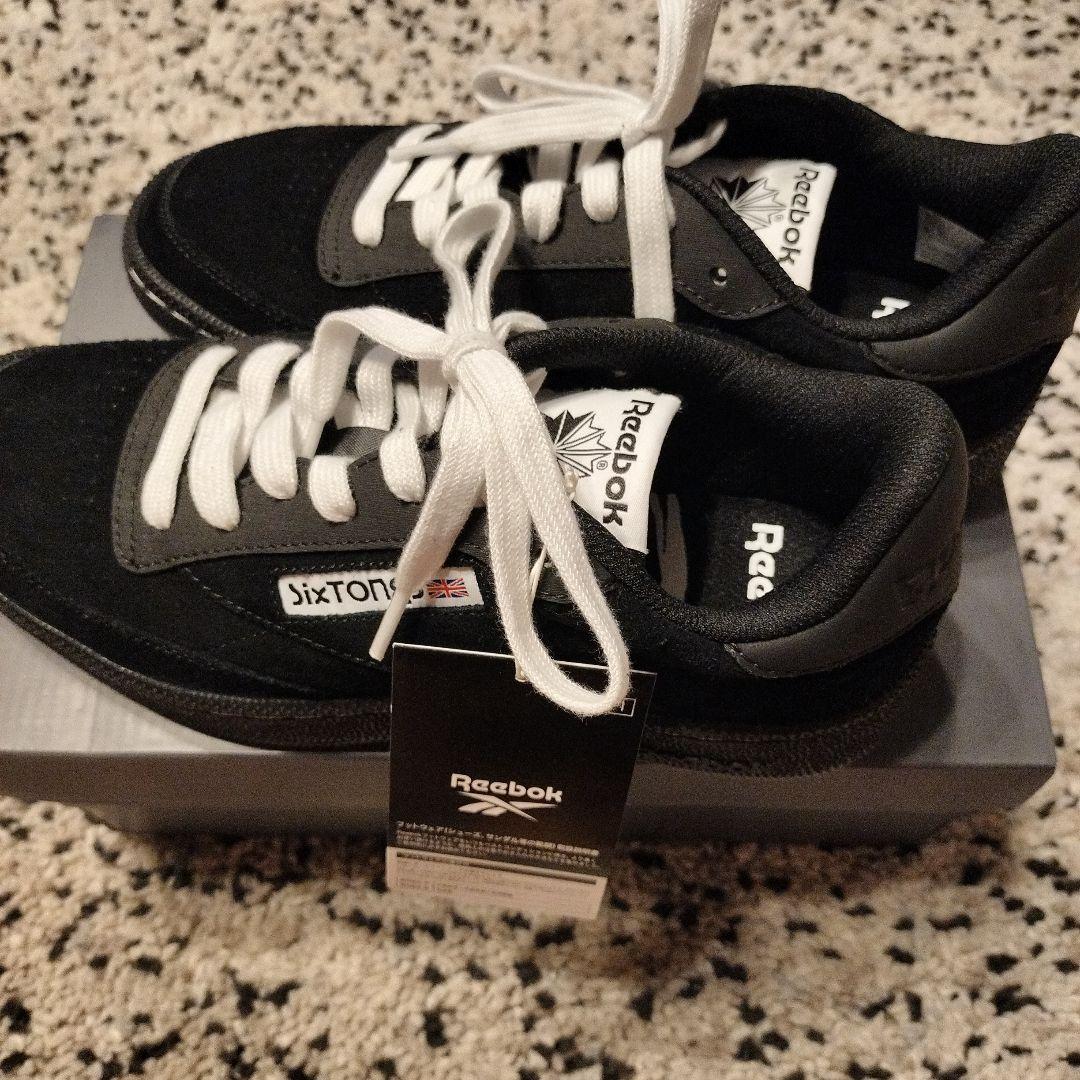 SixTONES Reebok スニーカー