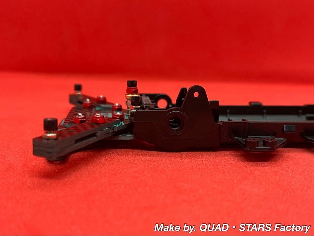 【ミニ四駆・VZ用】1軸リヤアンカー　2022／カーボン【13mmローラー対応】