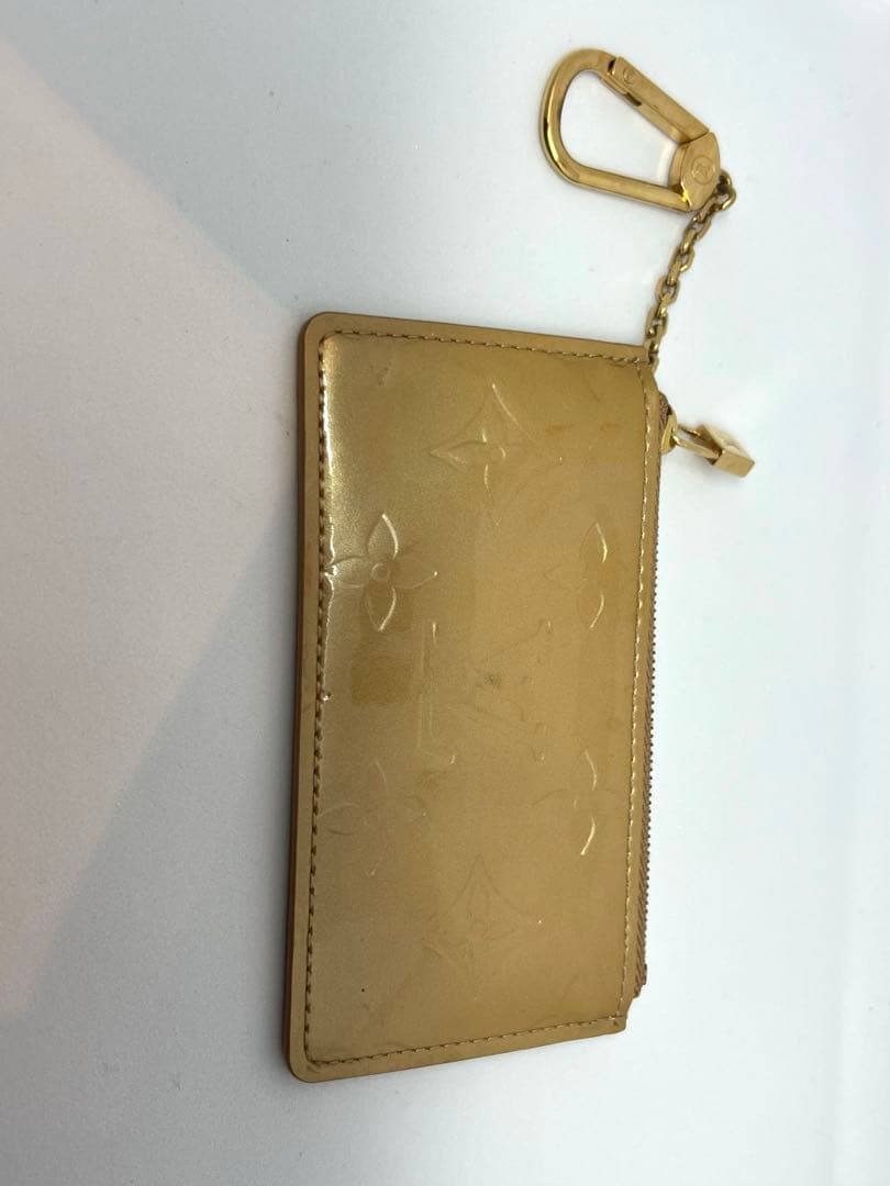 LOUIS VUITTON モノグラム　ヴェルニ ポシェット クレ※ケース無し