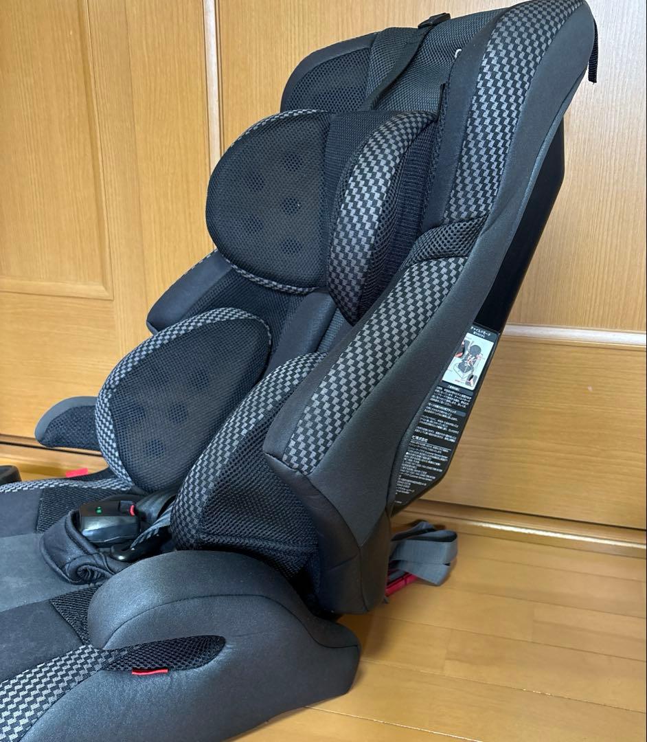 Combi 車用チャイルドシート ブラック　CG-GSH