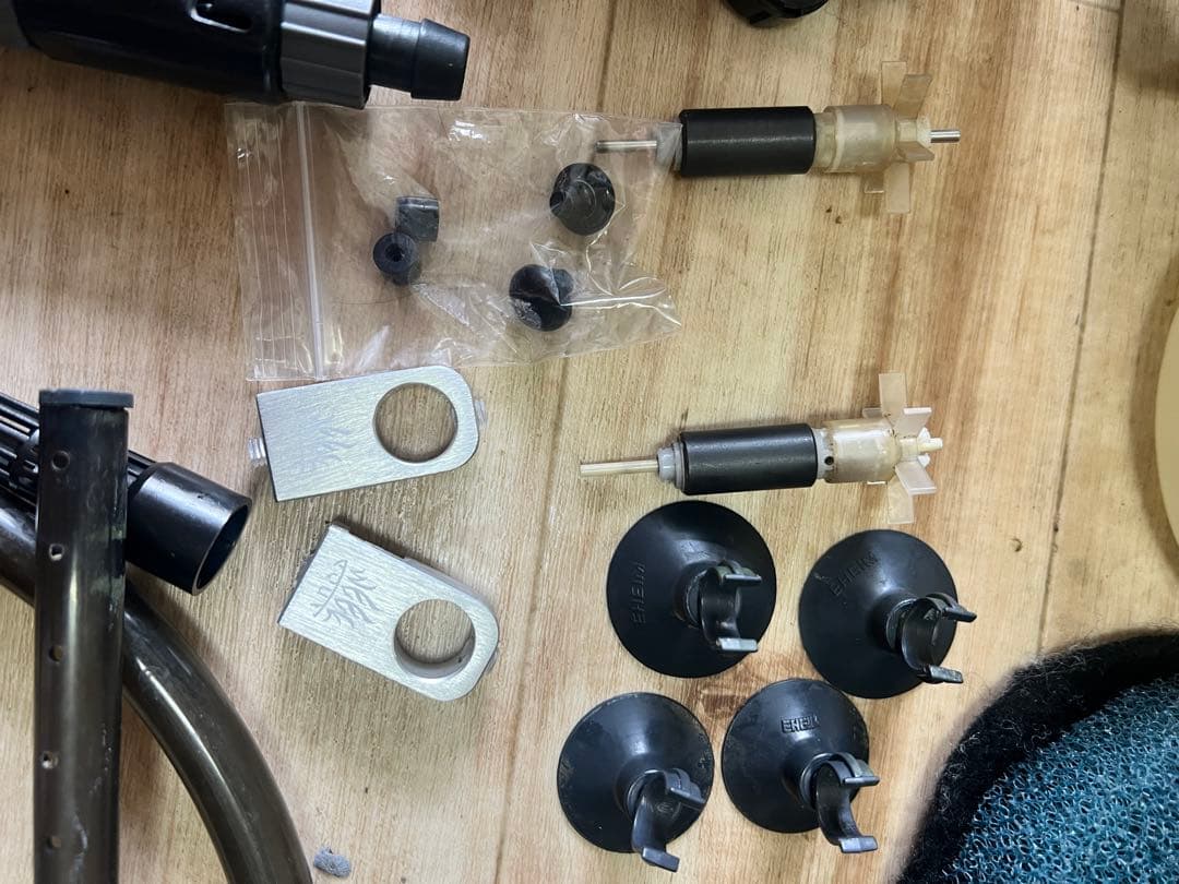 フィルター・ポンプ・ろ材 Eheim 2213 100V 50/60Hz