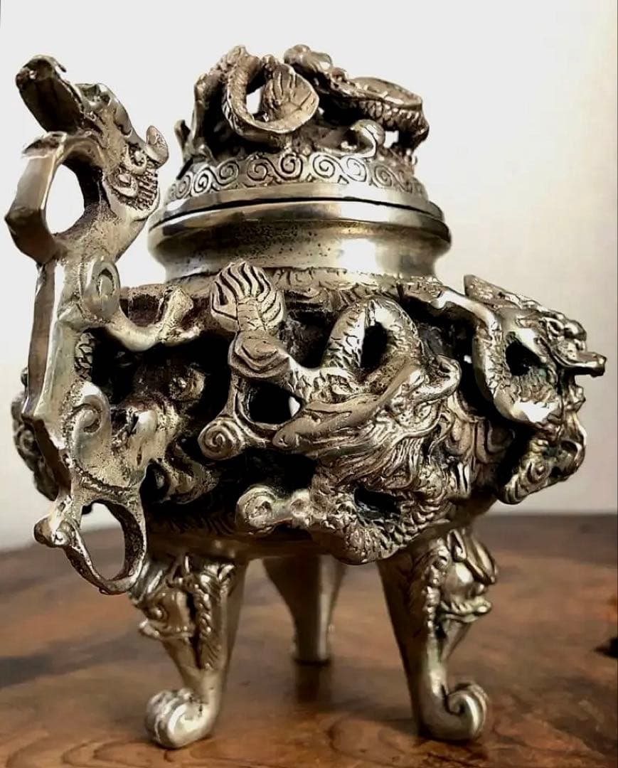 中国美術 乾隆年製 三脚 香呂 白銅 多龍紋刻