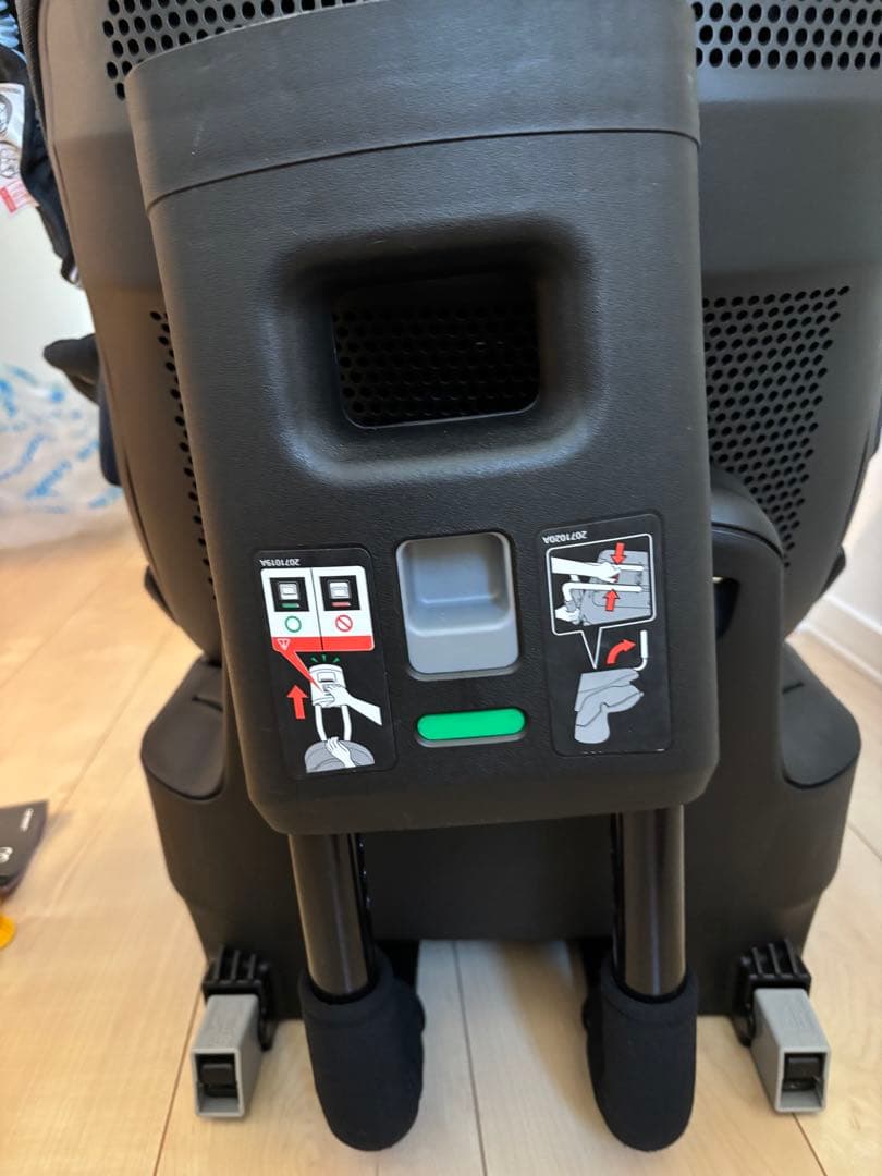 週末限定！お値引き！エールべべ　クルット5i プレミアム　ISOFIX 回転式