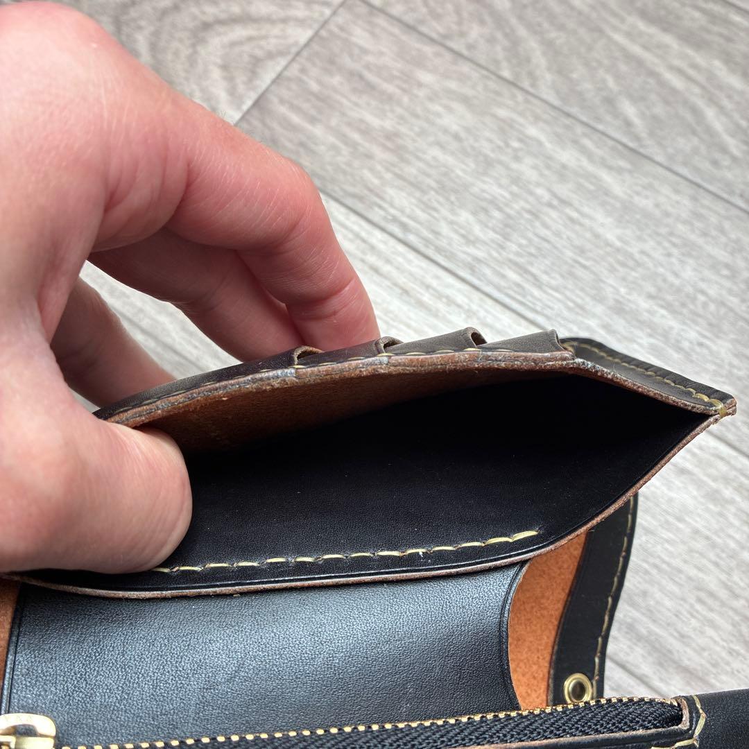 【茶芯ブラック】ミドルトラッカーウォレット　真鍮　お札を折らずに収納　タイプB