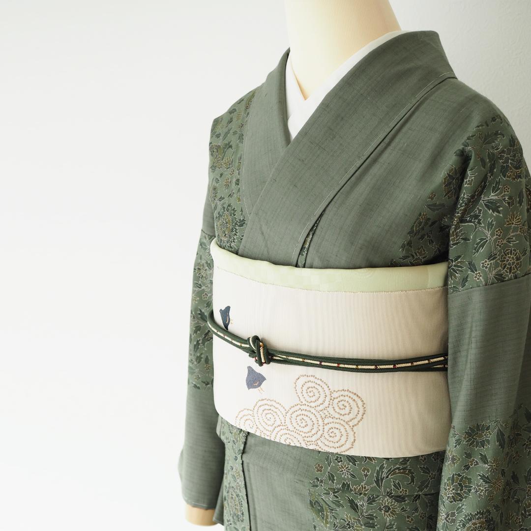 【着物】【つむぎ】グリーン地 片変わり 更紗柄 うす縞 紬 No.47