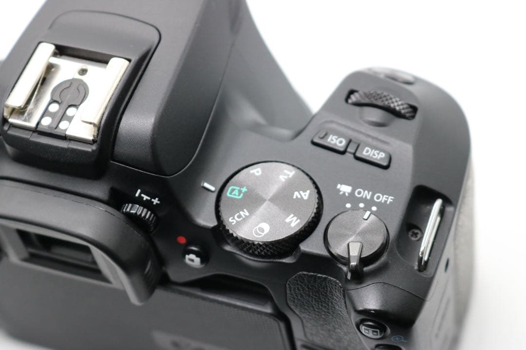 超美品 【Canon EOS Kiss X10 トリプルレンズセット】 安心保証