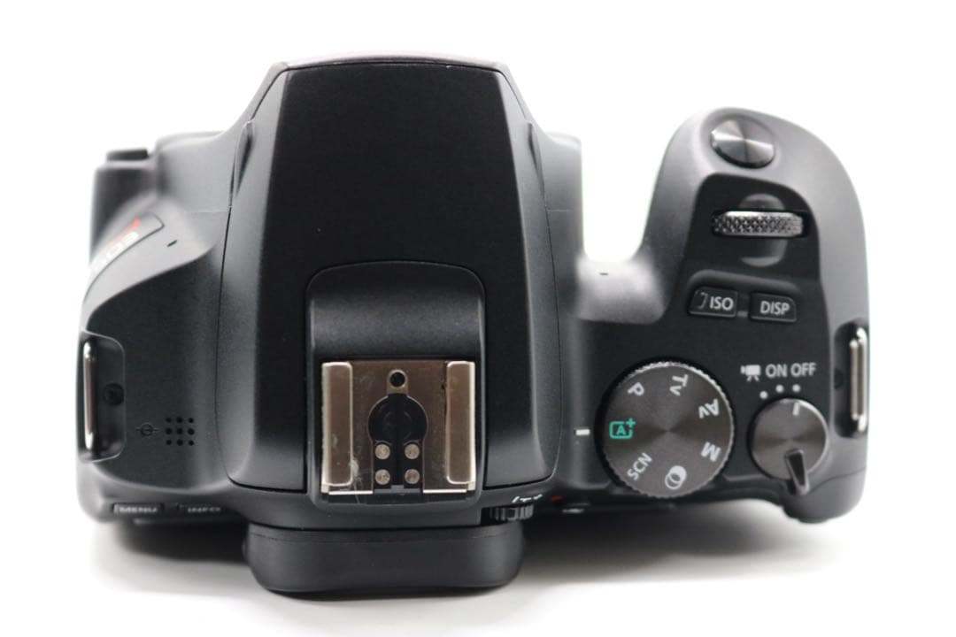 超美品 【Canon EOS Kiss X10 トリプルレンズセット】 安心保証