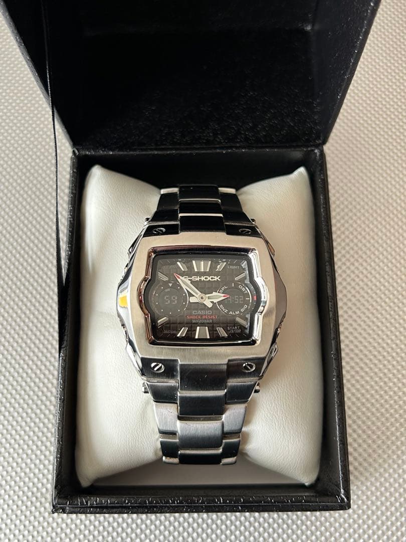 極美品　CASIO G-SHOCK G-011D-1A