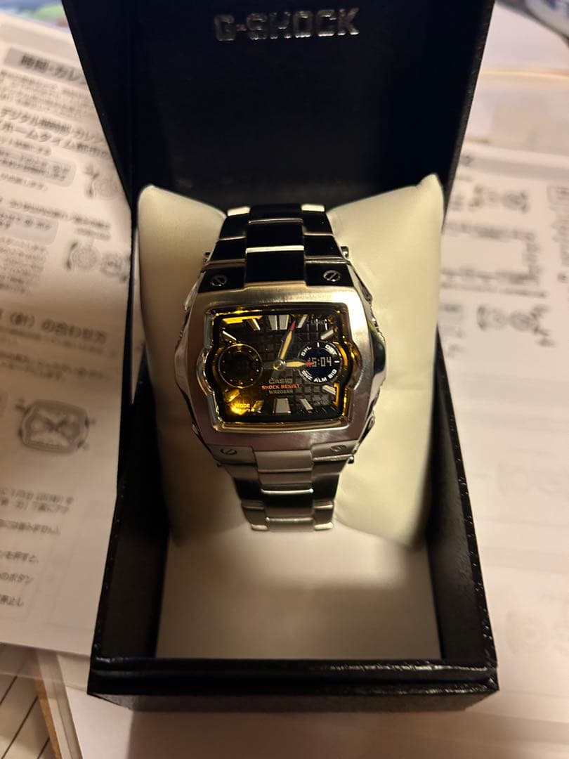 極美品　CASIO G-SHOCK G-011D-1A
