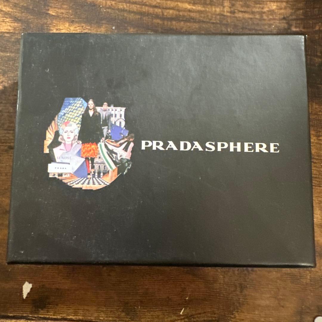 PRADA 三つ折り財布