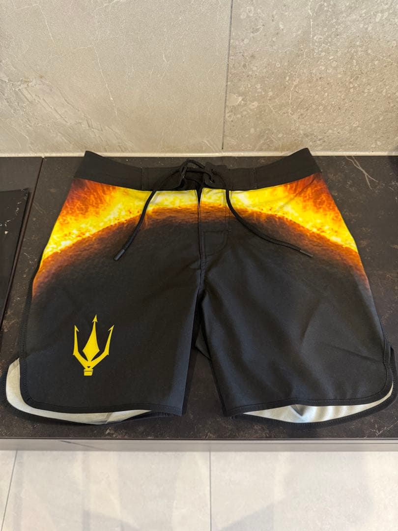 FIED フィジーク サーフパンツ　サイズ26