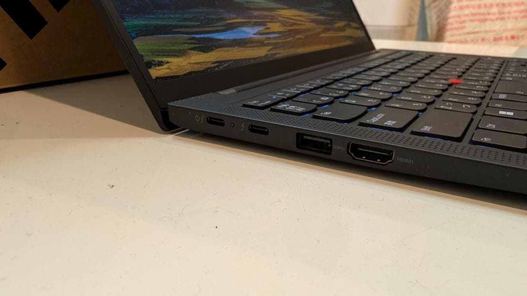 【米沢生産モデル】ThinkPad X1 Carbon Gen10　保証残あり