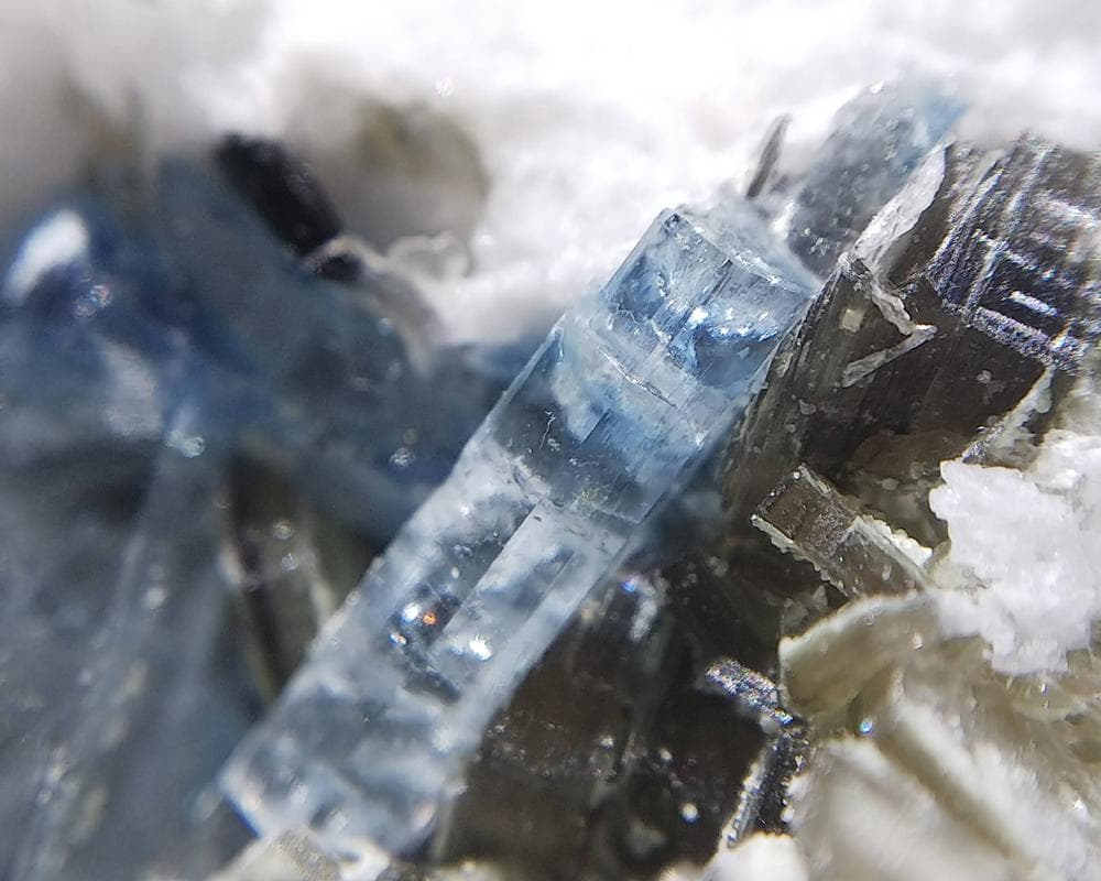 326 宝石質 クラスター アクアマリン モスコバイト 標本 結晶 原石