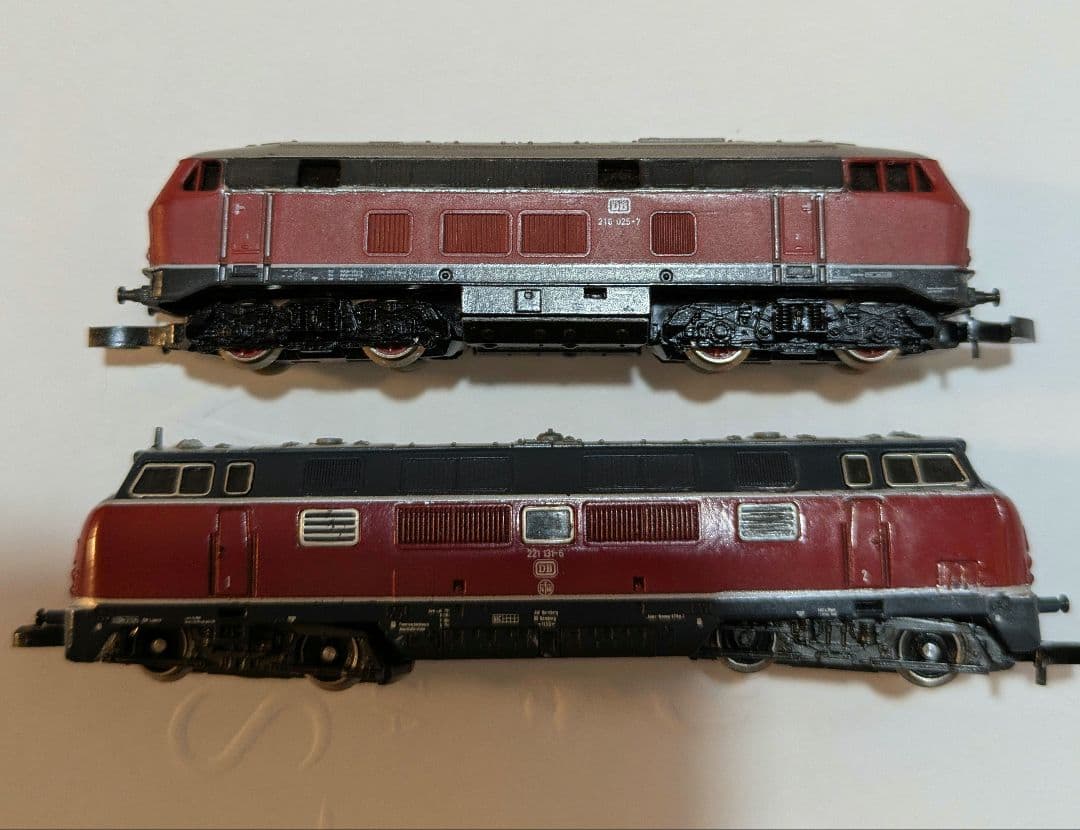Zゲージディーゼル機関車2両セット