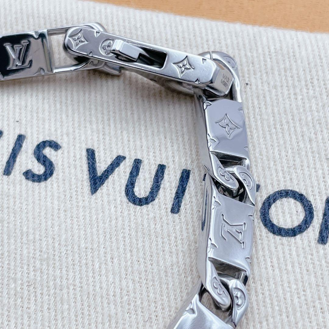 LOUIS VUITTON ブレスレット　プレート　タイドアップ　モノグラム